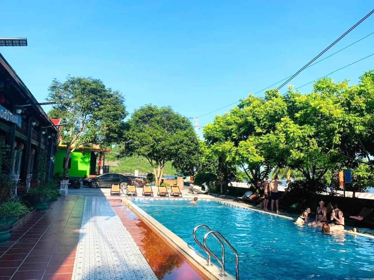 Woodstock Beach Camp Xuan Dam Bagian luar foto
