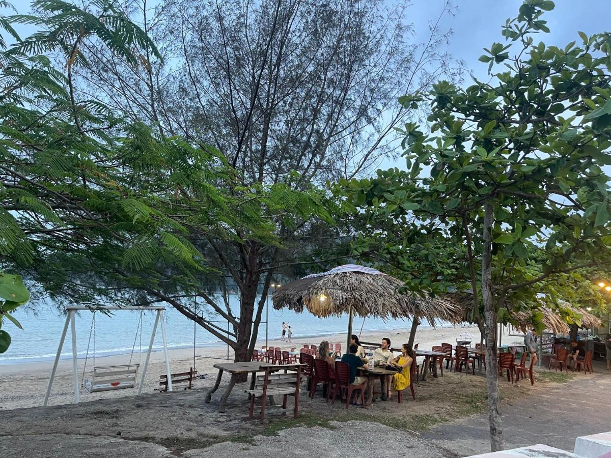Woodstock Beach Camp Xuan Dam Bagian luar foto