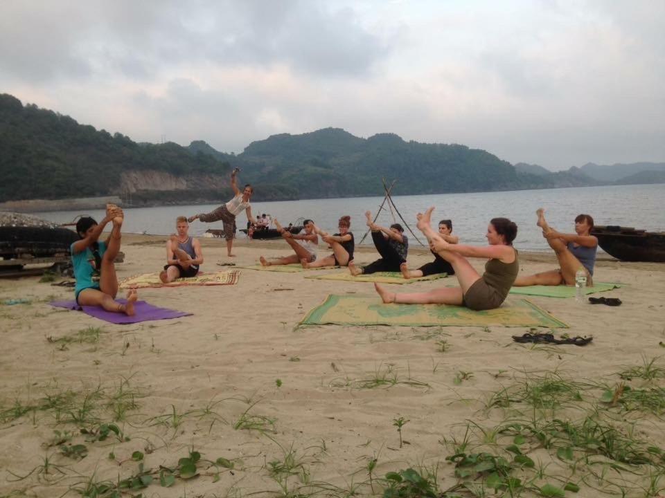 Woodstock Beach Camp Xuan Dam Bagian luar foto